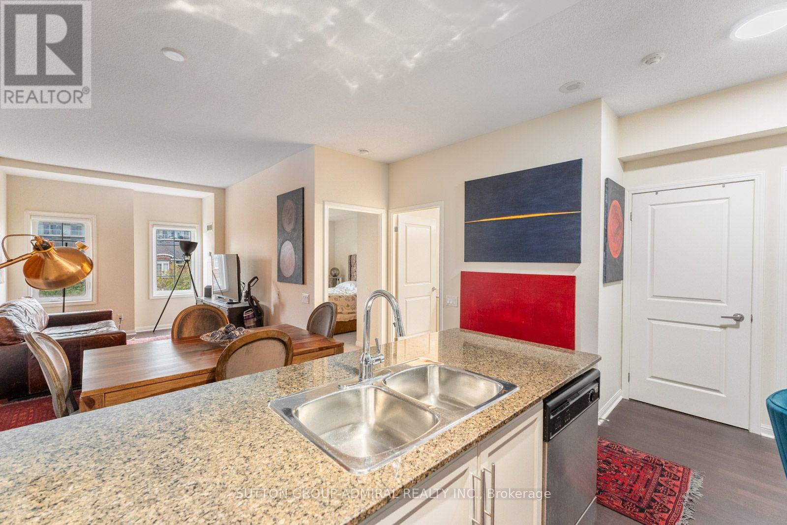 314 - 15 Windermere Avenue, Toronto, Ontario  M6S 5A2 - Photo 6 - W13861000