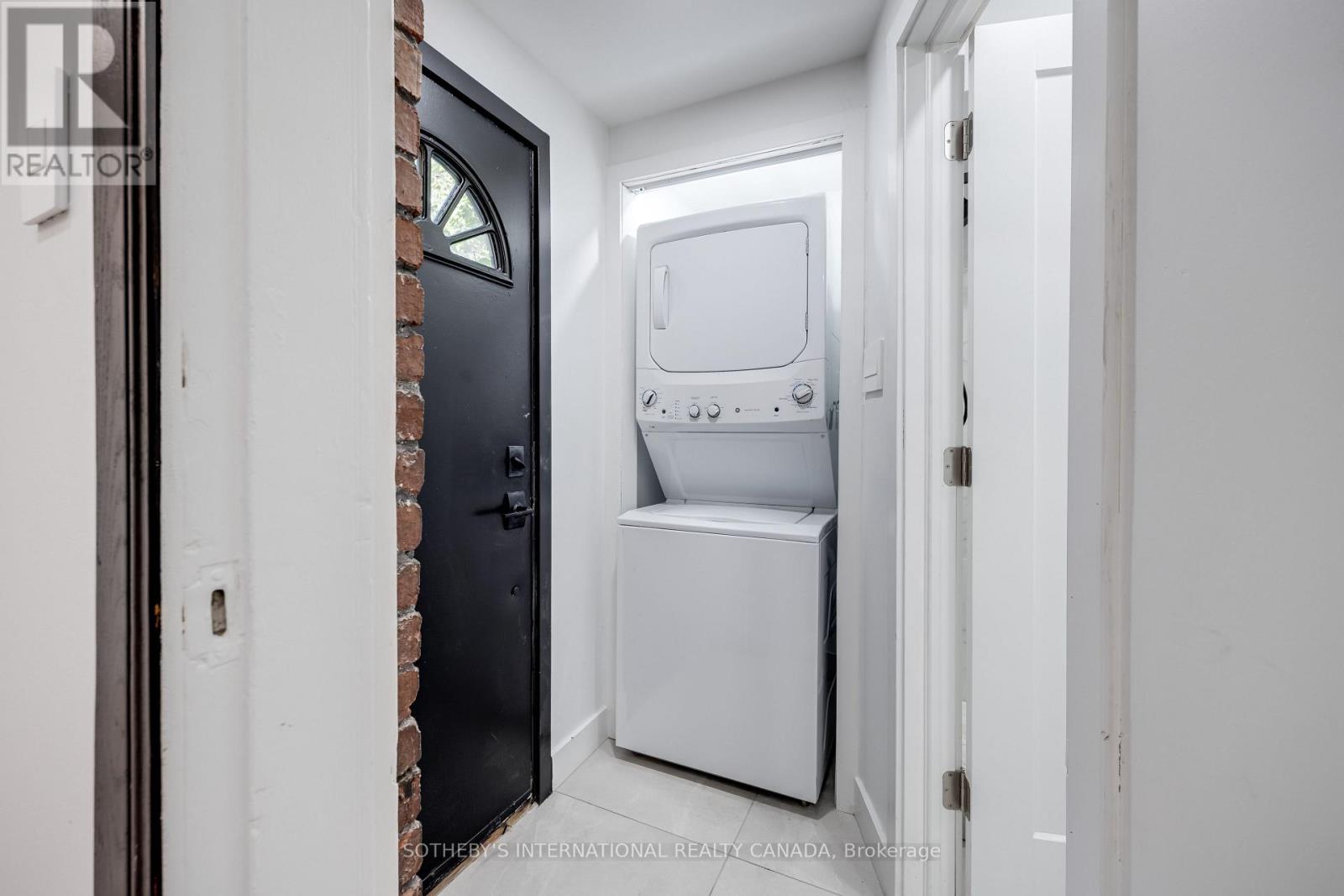 MAIN - 120 GLENLAKE AVENUE