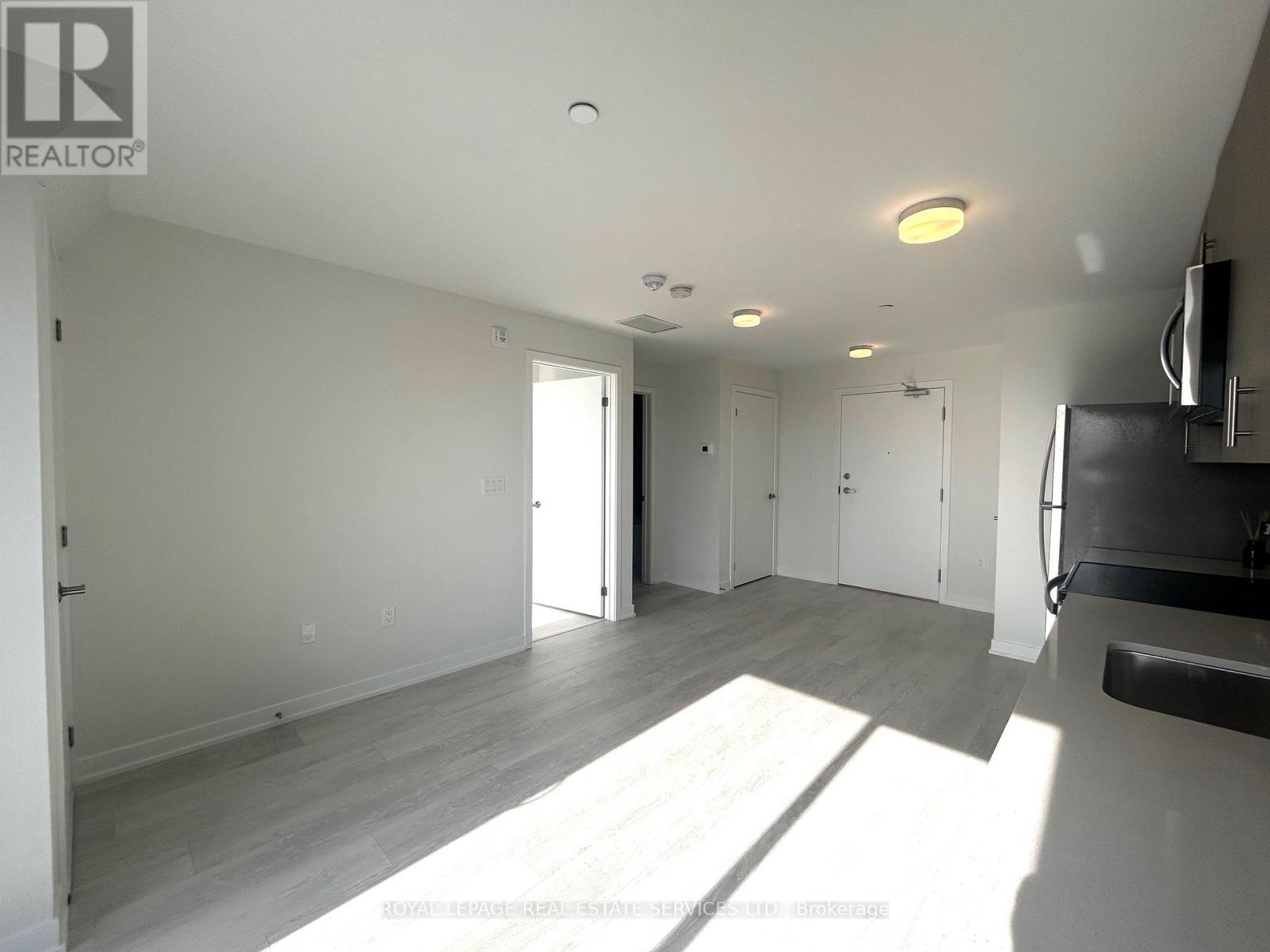417 - 3401 Ridgeway Drive E, Mississauga (Erin Mills), Ontario  L5L 0B9 - Photo 12 - W13861078
