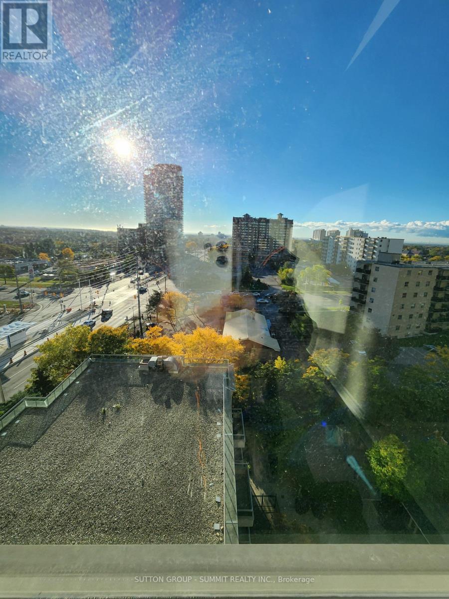 1003 - 3504 Hurontario Street, Mississauga, Ontario  L5B 1P2 - Photo 5 - W13861106