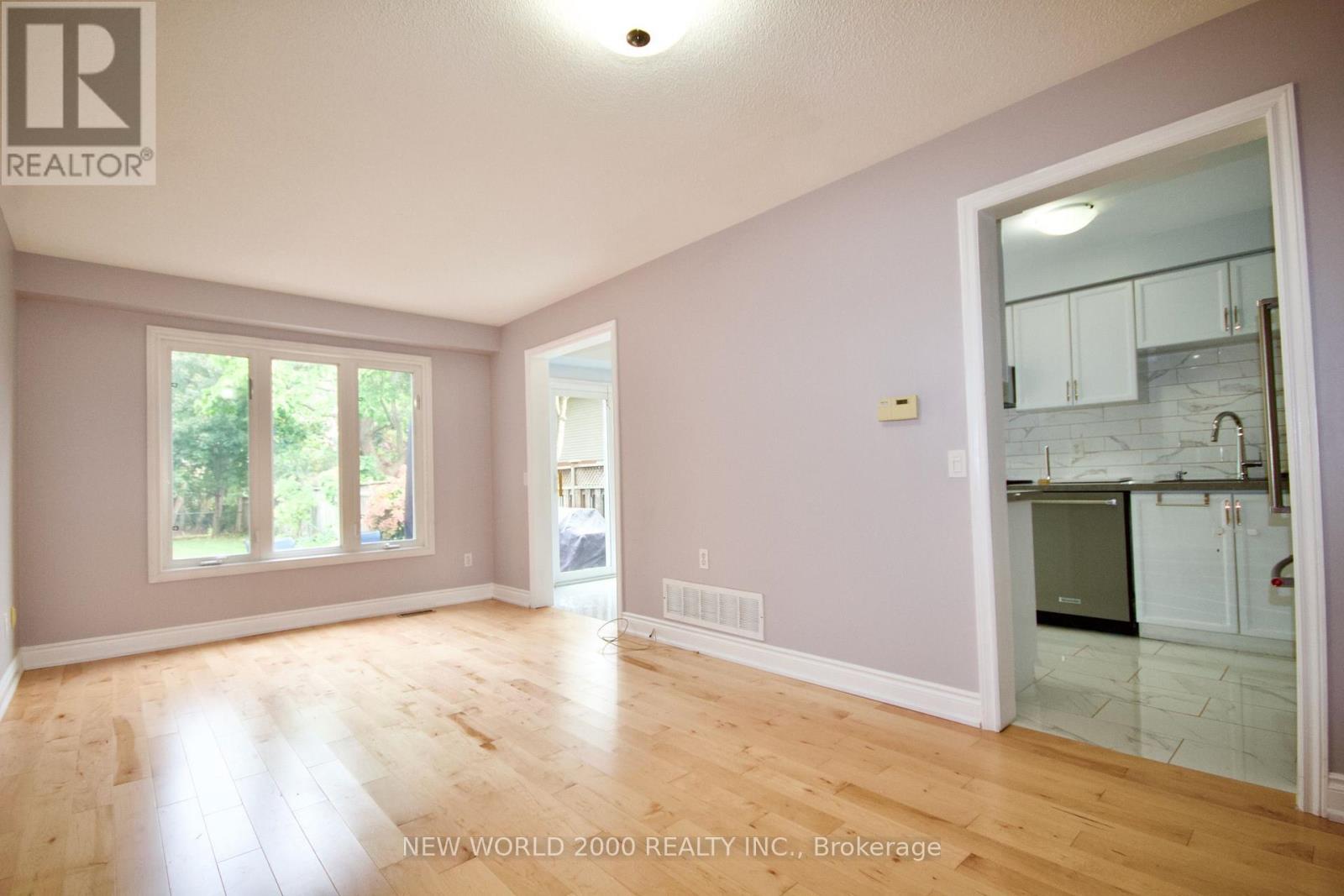 2419 Susquehanna Court, Oakville, Ontario L6H 5Y8 - Photo 4 - W13861114