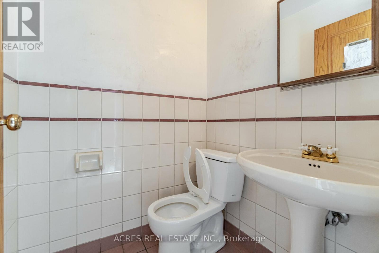 26 Bramsteele Road, Brampton, Ontario  L6W 1B3 - Photo 11 - W13861124