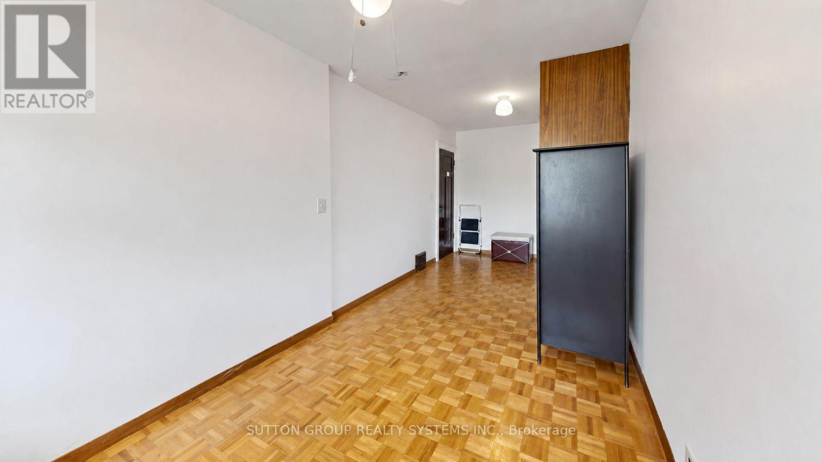 39 Exeter Street, Toronto, Ontario  M6N 1G3 - Photo 20 - W13861182
