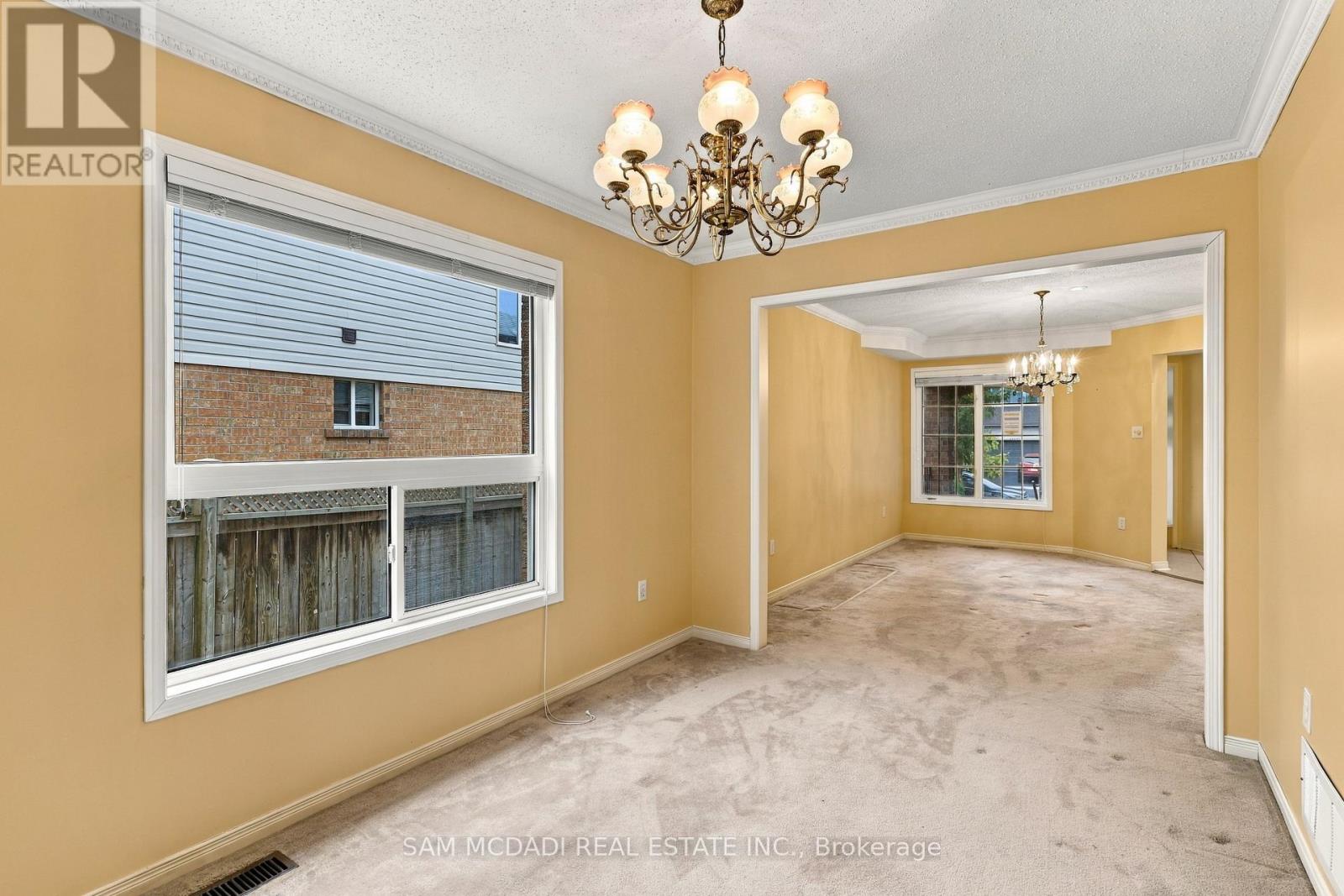 5263 Russell View Road, Mississauga, Ontario  L5M 5W1 - Photo 10 - W13861186