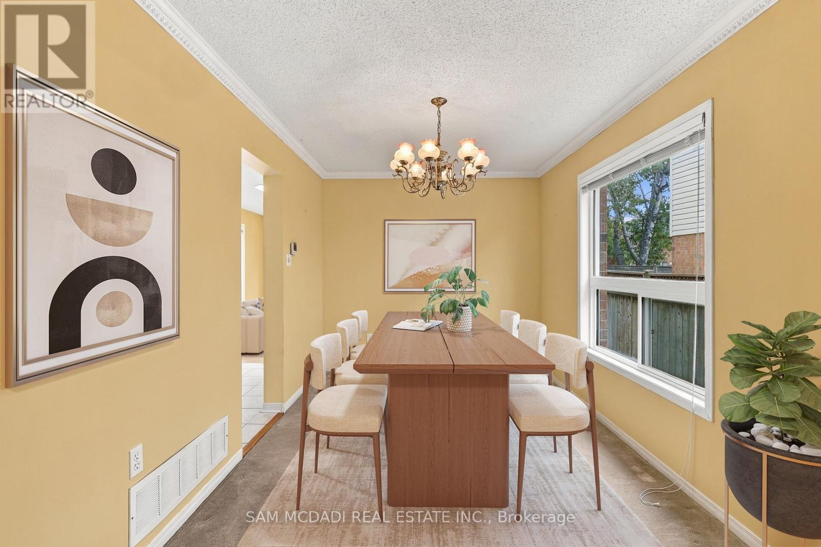 5263 Russell View Road, Mississauga, Ontario  L5M 5W1 - Photo 11 - W13861186