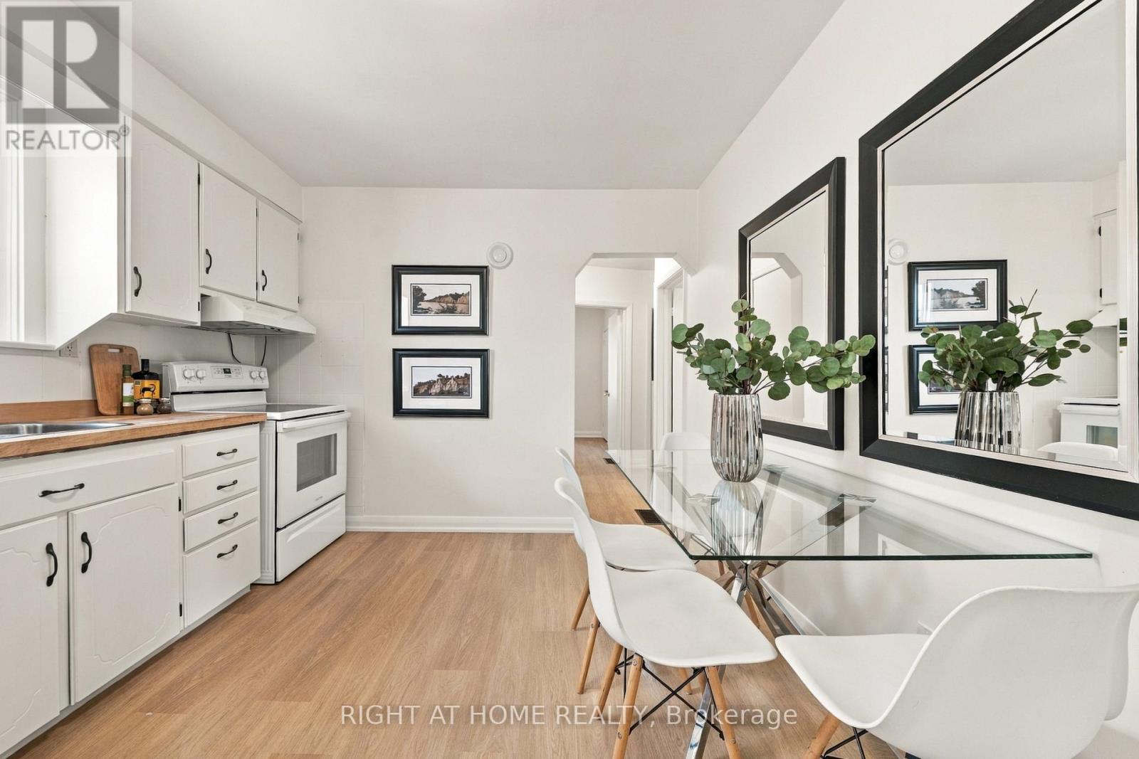 22 Katherine Road, Toronto, Ontario  M3K 1H9 - Photo 11 - W13861214