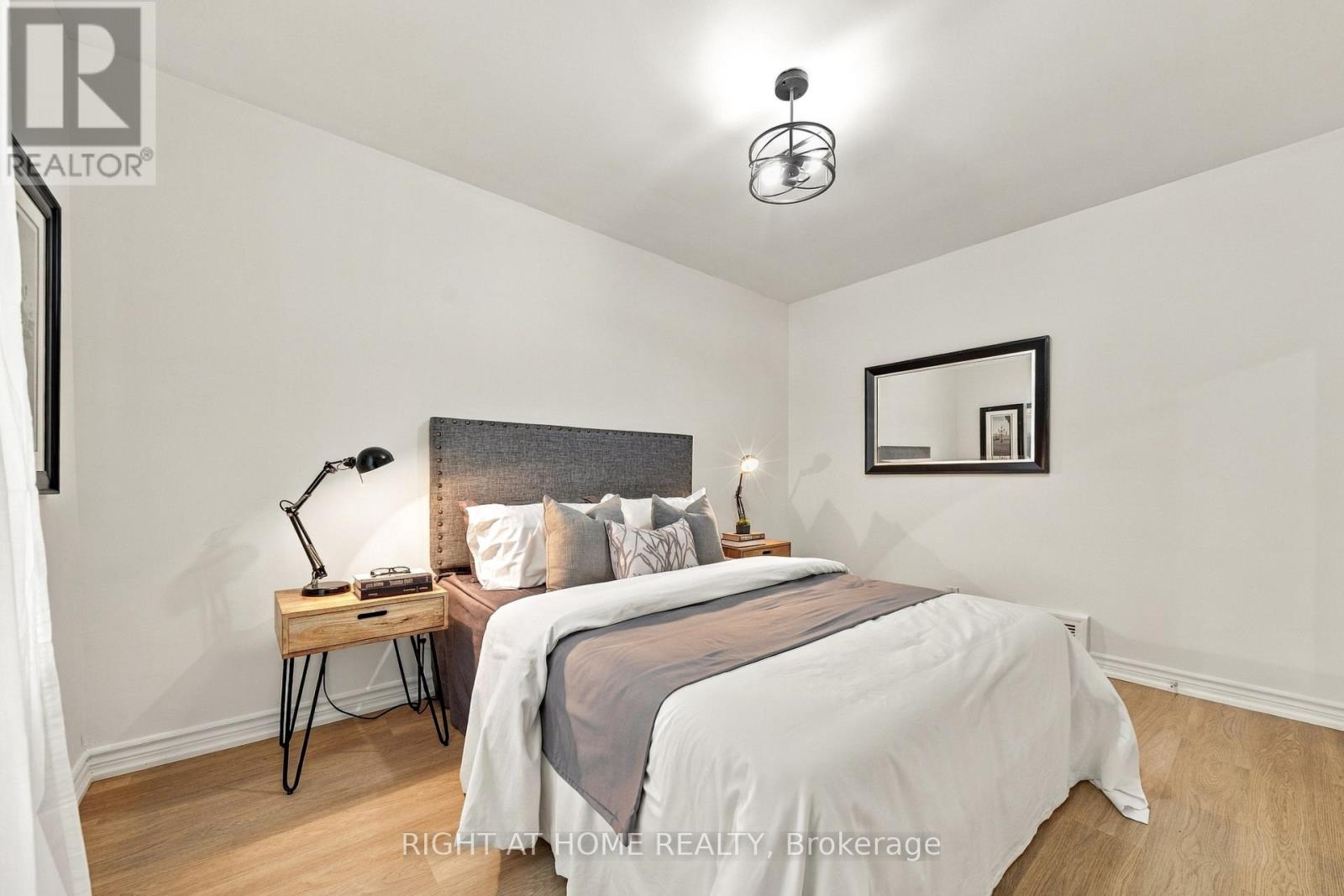 22 Katherine Road, Toronto, Ontario  M3K 1H9 - Photo 17 - W13861214