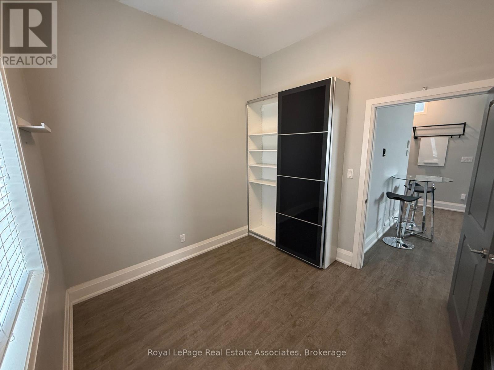 3 - 2548 Eglinton Avenue W, Toronto, Ontario  M6M 1T1 - Photo 9 - W13861234