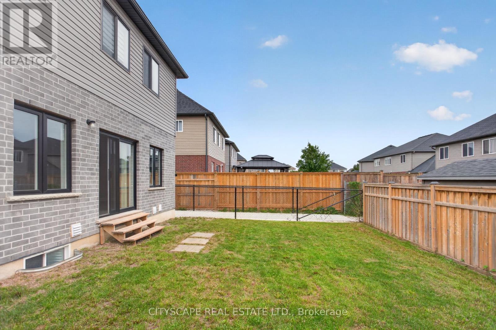 68 Davidson Drive W, Stratford, Ontario  N5A 0J5 - Photo 46 - X13861026