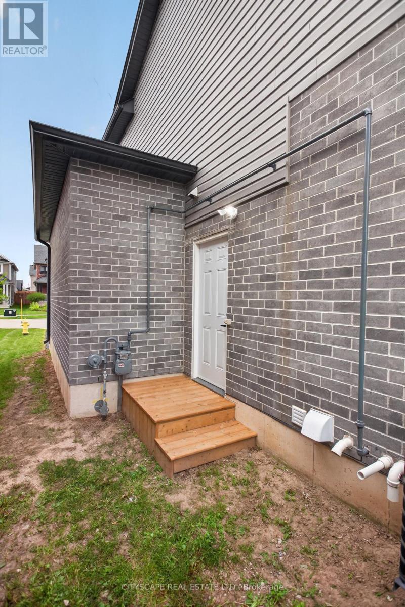 68 Davidson Drive W, Stratford, Ontario  N5A 0J5 - Photo 49 - X13861026