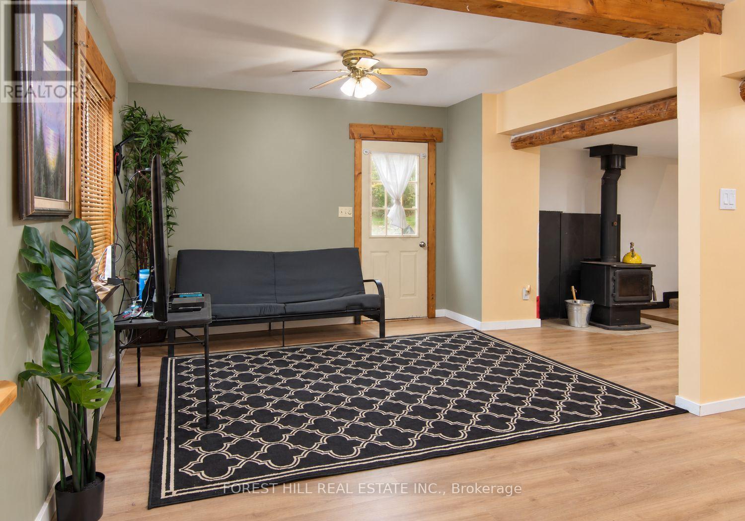240 Britannia Road, Huntsville, Ontario  P1H 2J3 - Photo 12 - X13861082