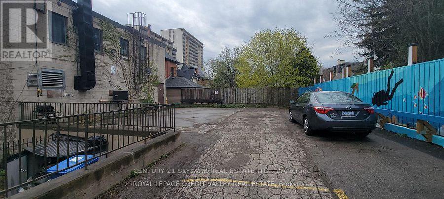 132 Queen Street S, Hamilton, Ontario  L8P 3S2 - Photo 4 - X13861092