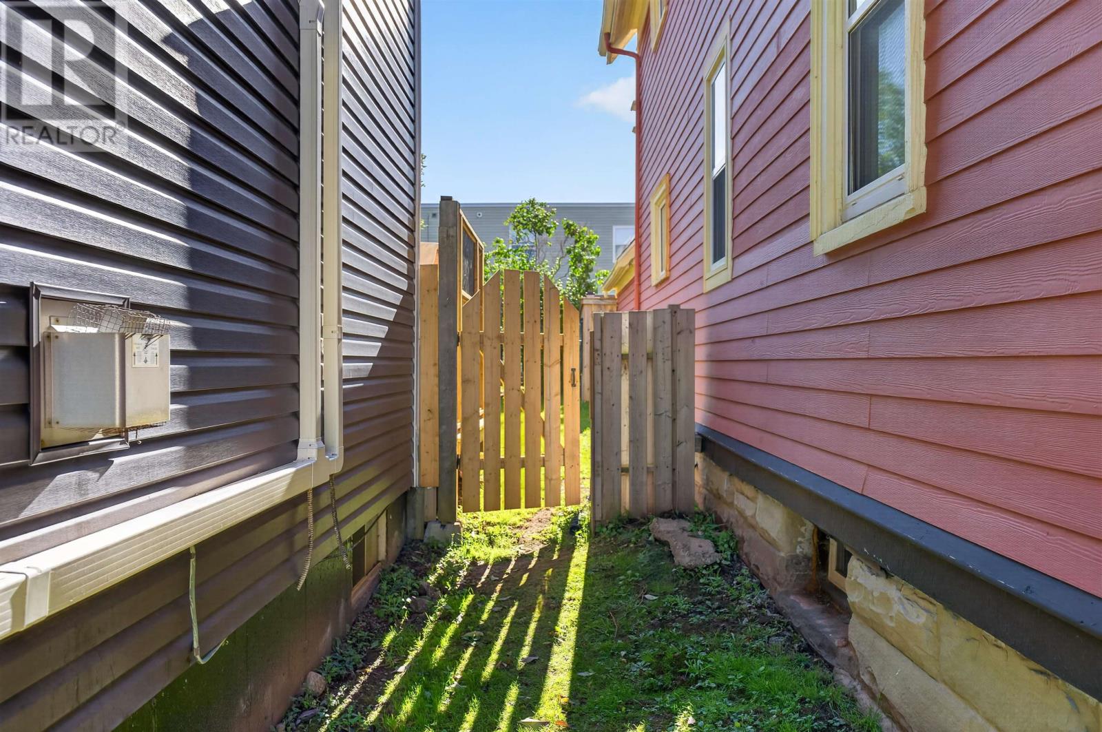 195 Hillsborough Street, Charlottetown, Prince Edward Island  C1A 4W8 - Photo 34 - 202625114