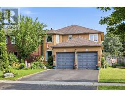 4 MARTINET STREET, Whitby, Ontario