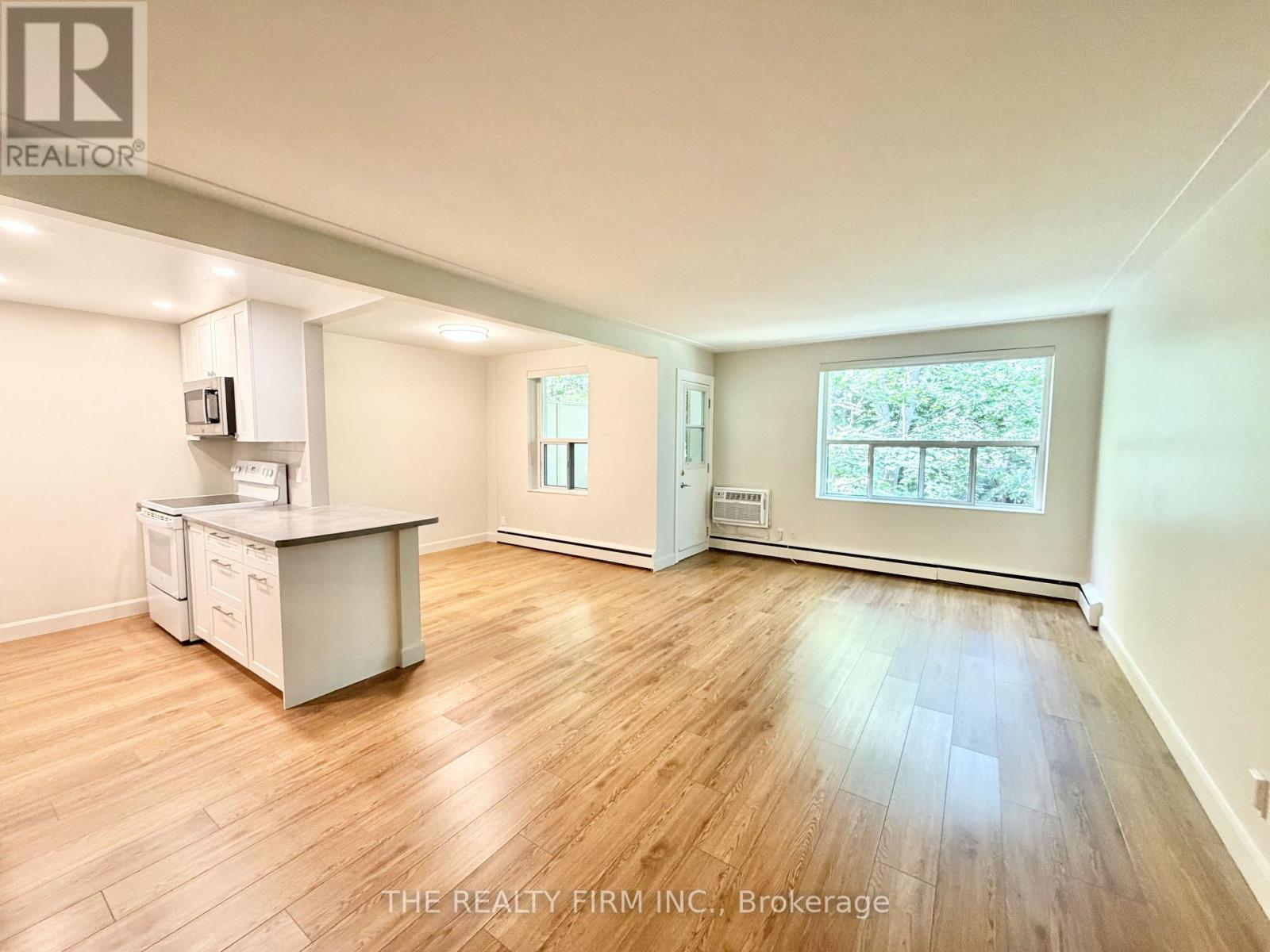 214 - 55 Beechwood Place, London South, Ontario  N6C 1H7 - Photo 2 - X13861348