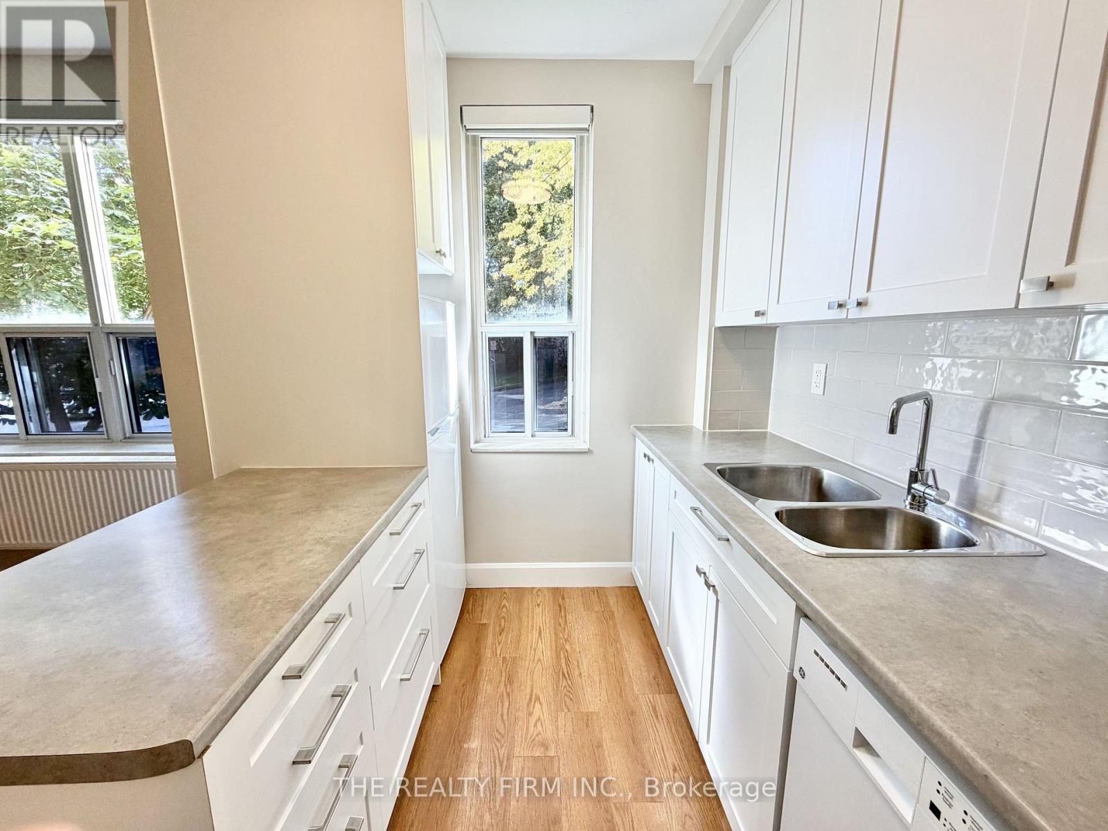 105 - 10 Beechwood Place, London South, Ontario  N6C 1H7 - Photo 5 - X13861356