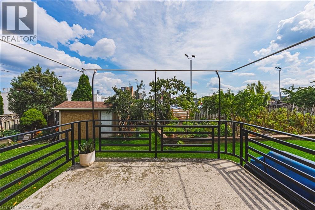 90 Fairington Crescent, Hamilton, Ontario  L8E 3N4 - Photo 44 - 40868917