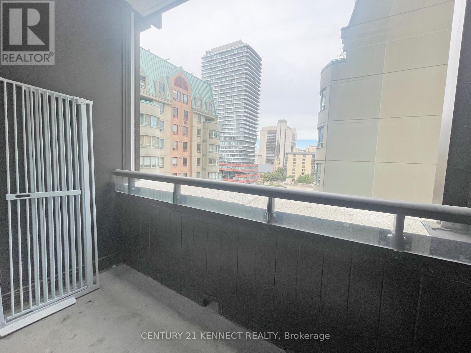 720 - 238 Simcoe Street, Toronto, Ontario  M5T 1T4 - Photo 13 - C13861322