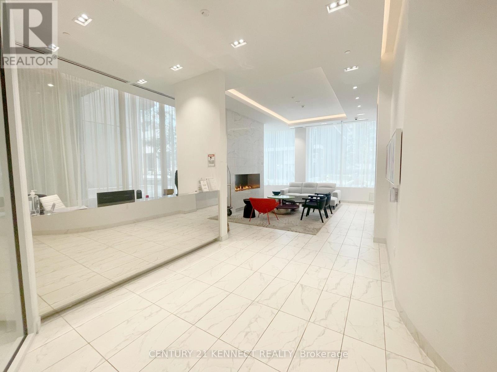 720 - 238 Simcoe Street, Toronto, Ontario  M5T 1T4 - Photo 2 - C13861322