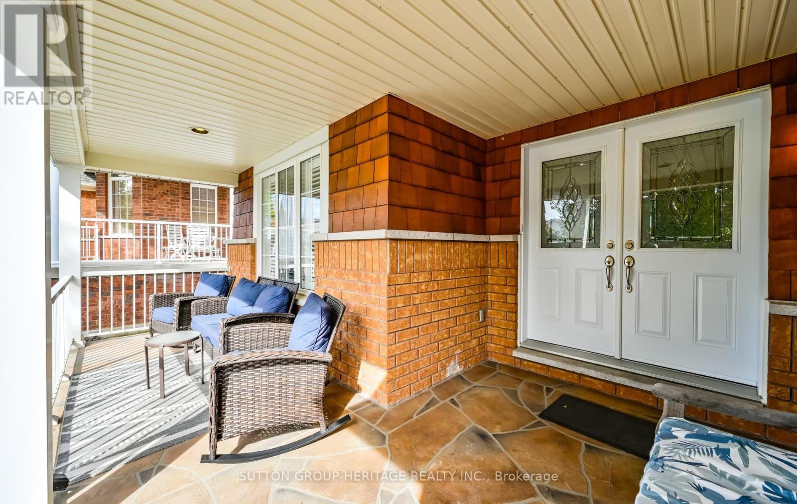 35 Kimberly Drive, Whitby, Ontario  L1M 1K5 - Photo 3 - E13861330