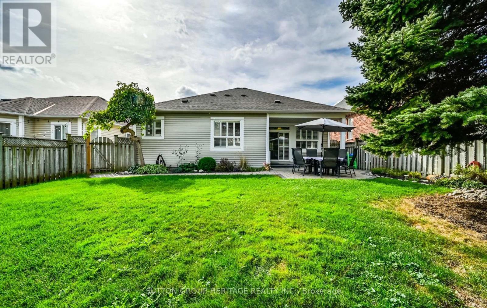 35 Kimberly Drive, Whitby, Ontario  L1M 1K5 - Photo 31 - E13861330