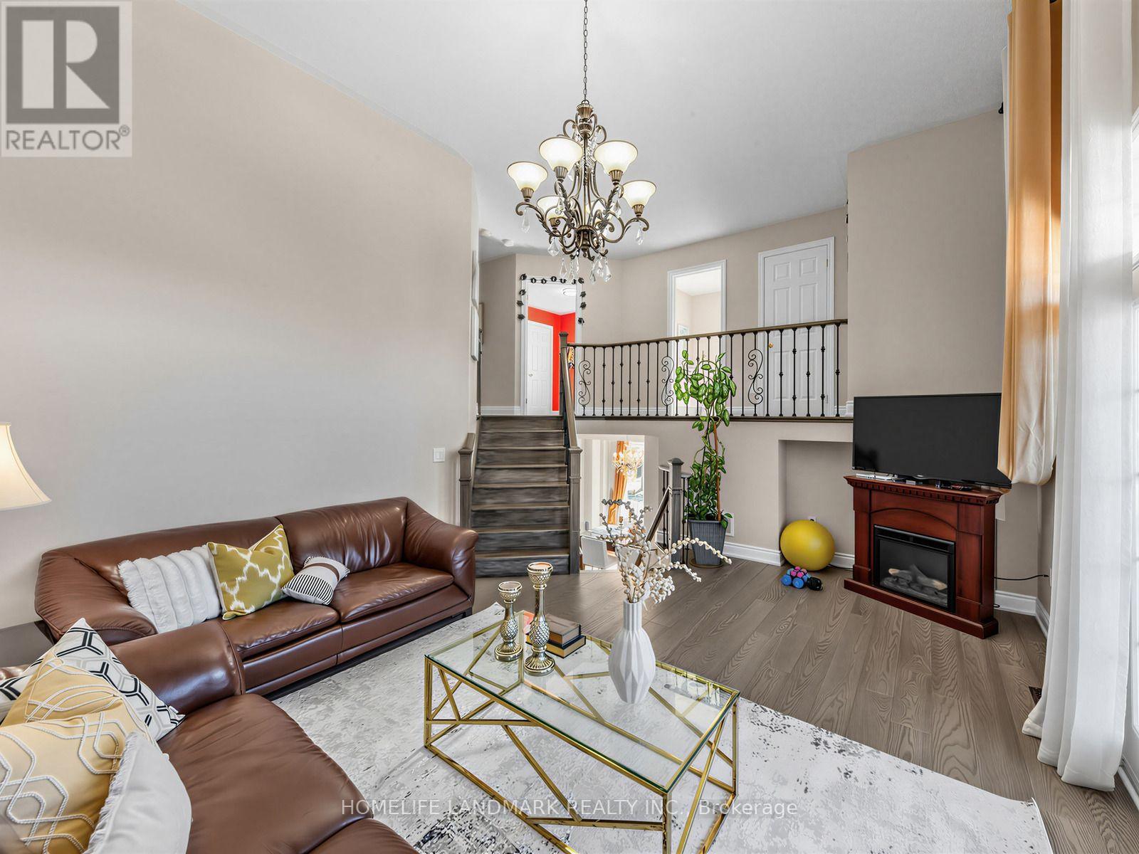 72 Vandervoort Drive, Richmond Hill, Ontario  L4E 0C7 - Photo 15 - N13861282