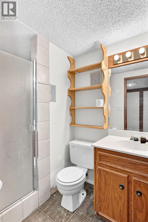 947 Maitland Way Ne, Calgary, Alberta  T2A 5M8 - Photo 33 - A2338420
