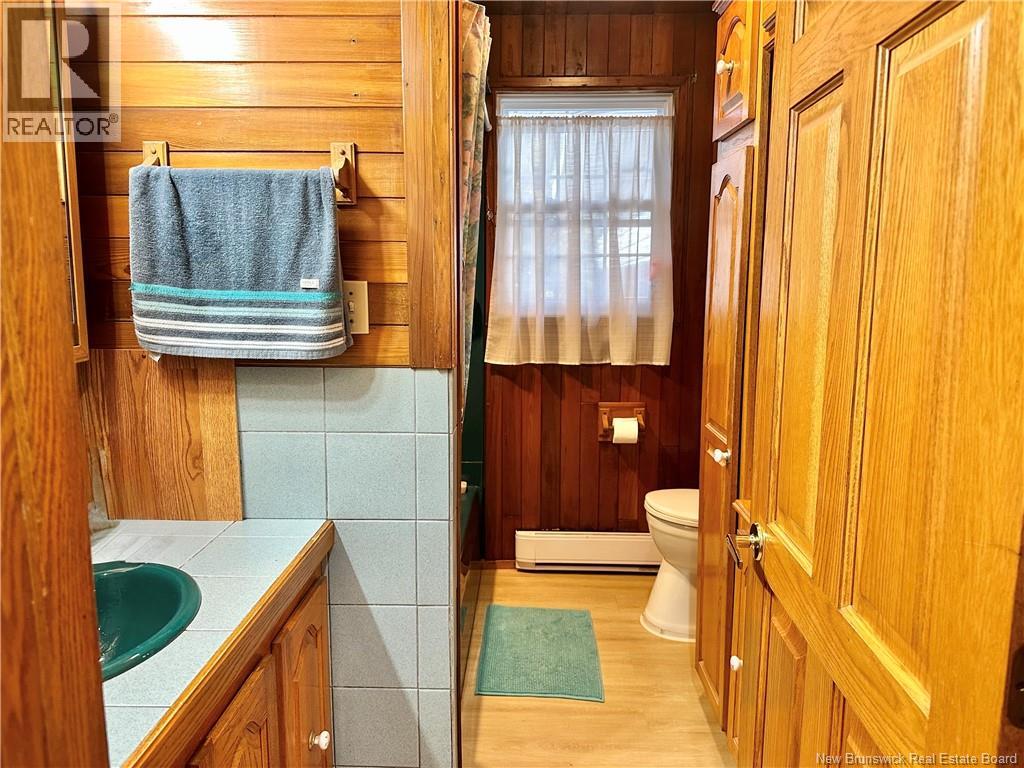 954 Main Street, Grand-Sault/grand Falls, New Brunswick  E3Z 2X2 - Photo 18 - NB149083