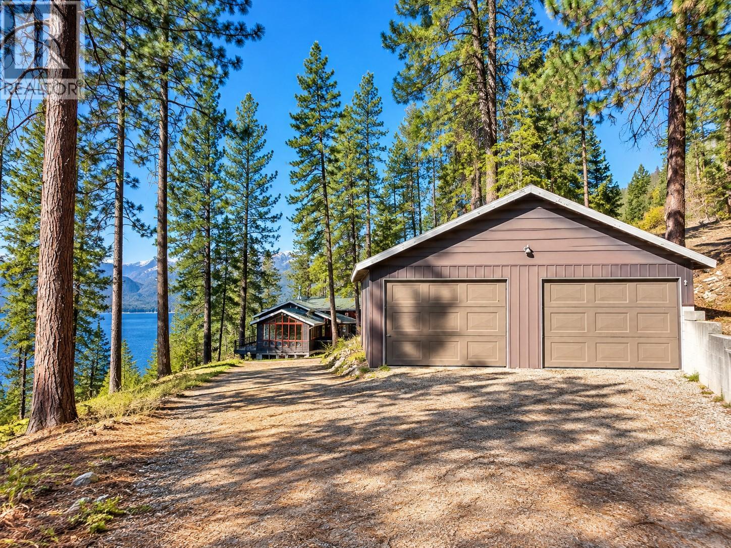 9779 3a Highway, Kuskanook, British Columbia  V0B 1A1 - Photo 4 - 10381697