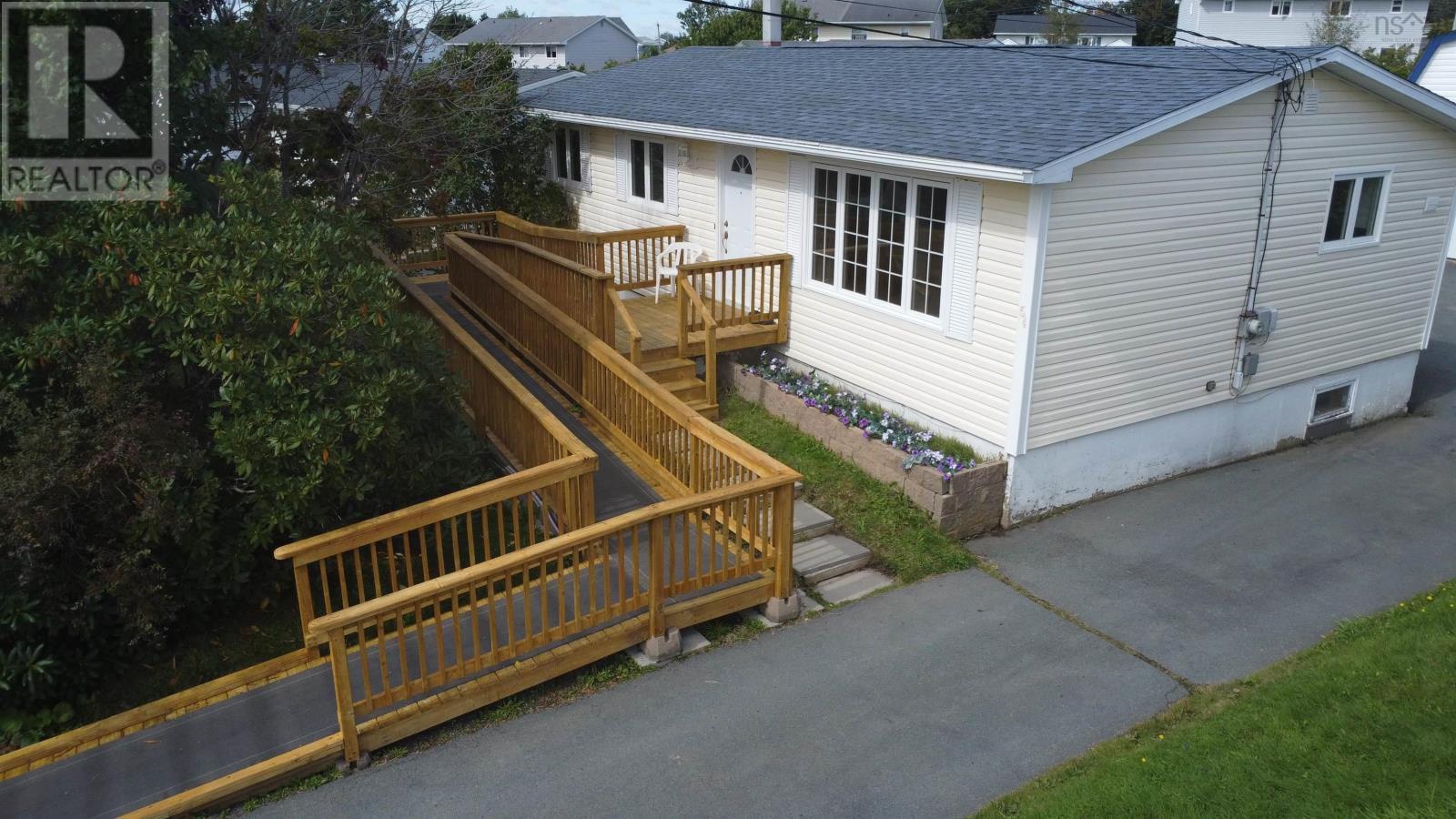 54 Himmelman Drive, Eastern Passage, Nova Scotia  B3G 1H9 - Photo 2 - 202625094