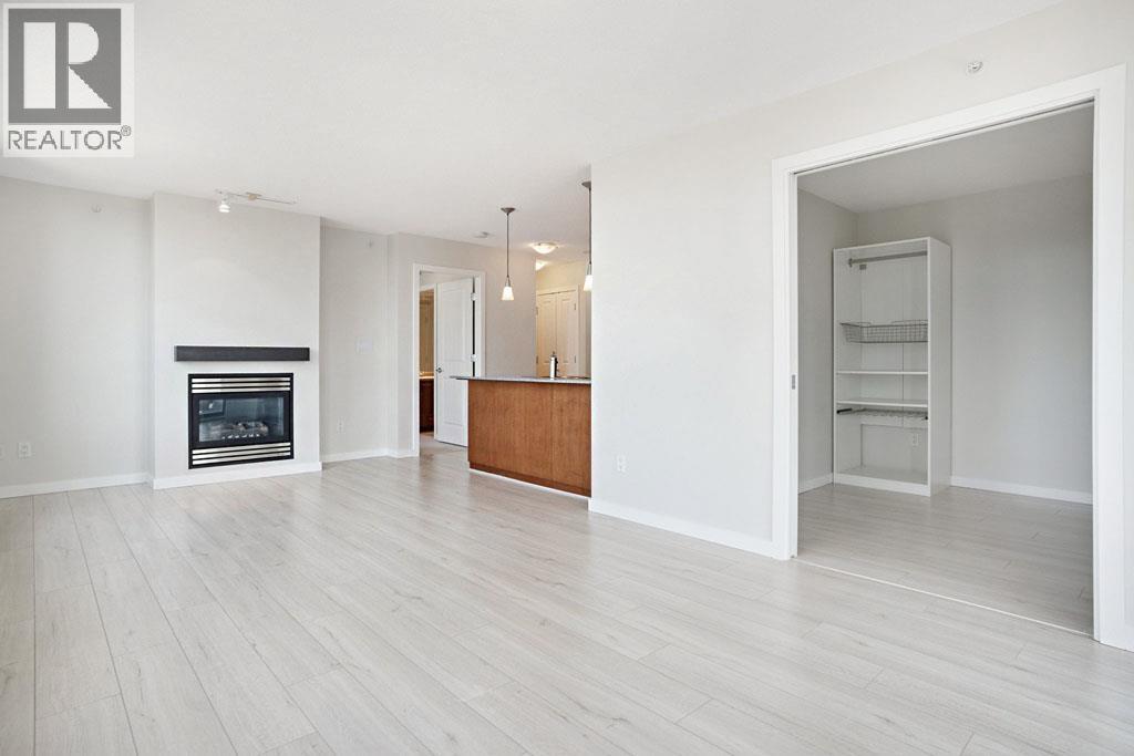 1905 4333 CENTRAL BOULEVARD