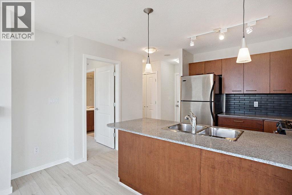 1905 4333 CENTRAL BOULEVARD