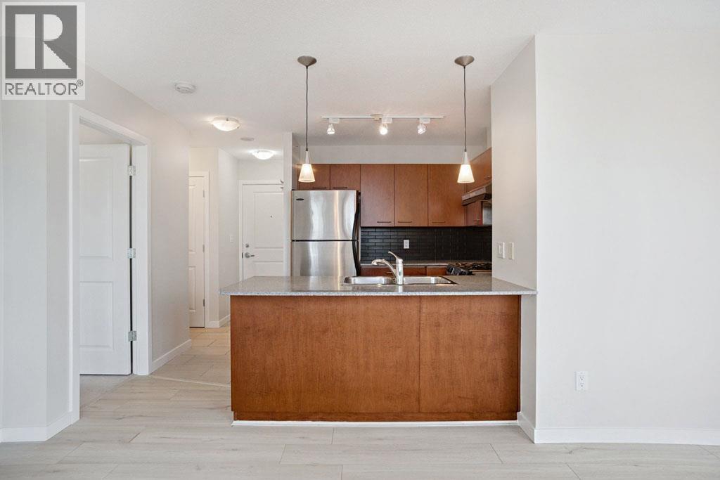1905 4333 CENTRAL BOULEVARD