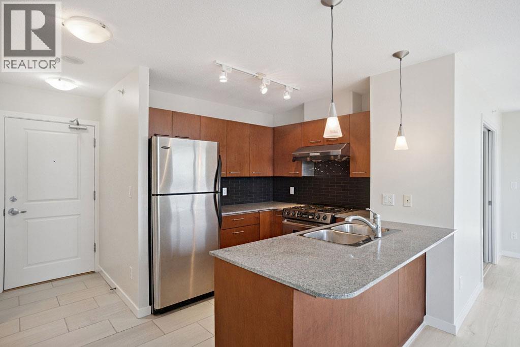 1905 4333 CENTRAL BOULEVARD