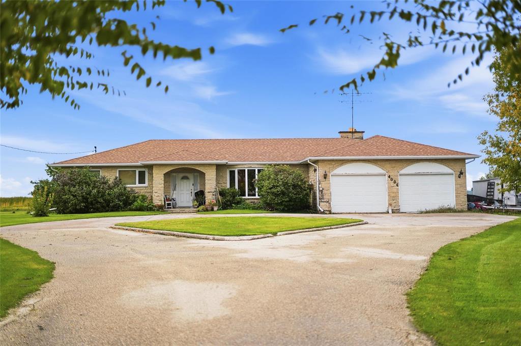 <h3>$1,239,900</h3><p>4004 Pipeline Road, West St Paul, Manitoba</p>