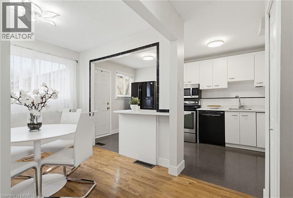 444 Stone Church Road W Unit# L4, Hamilton, Ontario  L9B 1R1 - Photo 5 - 40868943