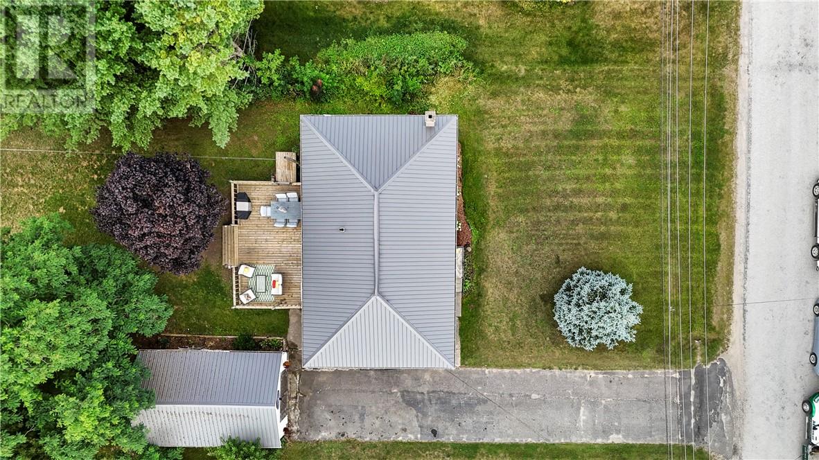 147 Thorne Street, Mindemoya, Ontario  P0P 1S0 - Photo 11 - 2130781