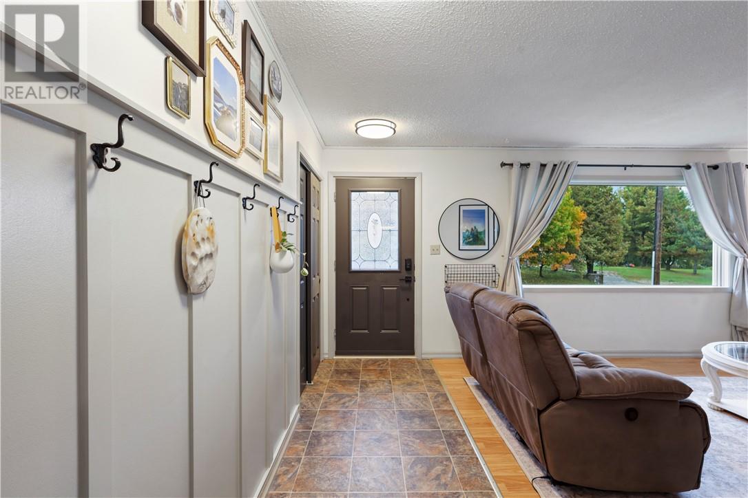 147 Thorne Street, Mindemoya, Ontario  P0P 1S0 - Photo 12 - 2130781