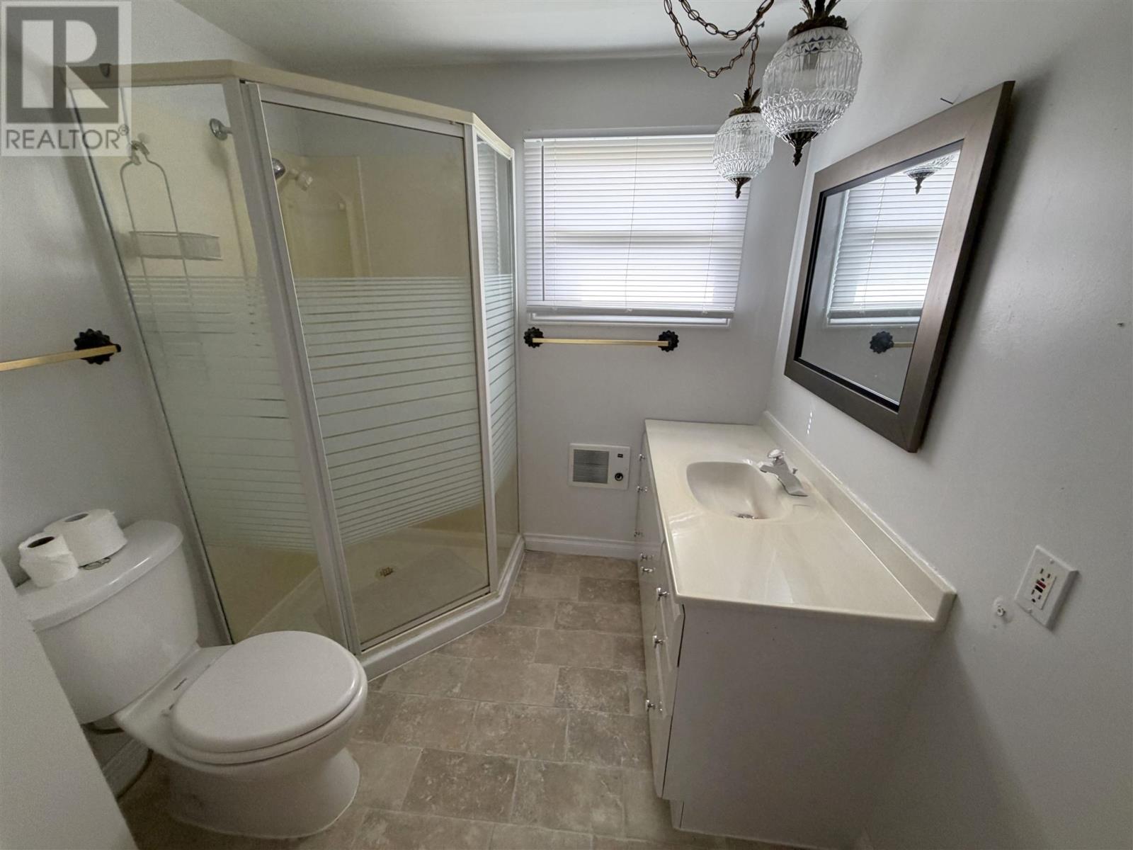 17 Brown Rd, Elliot Lake, Ontario  P5A 1K2 - Photo 14 - SM262754