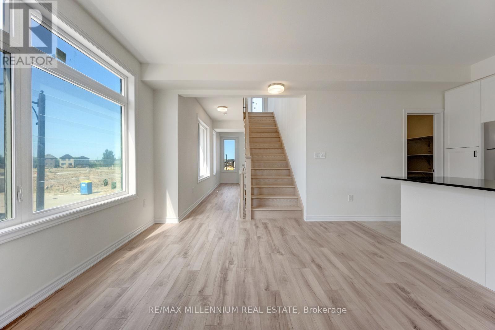 Upper - 36 Thornbird Crescent, Brampton, Ontario  L7A 0B8 - Photo 5 - W13665762