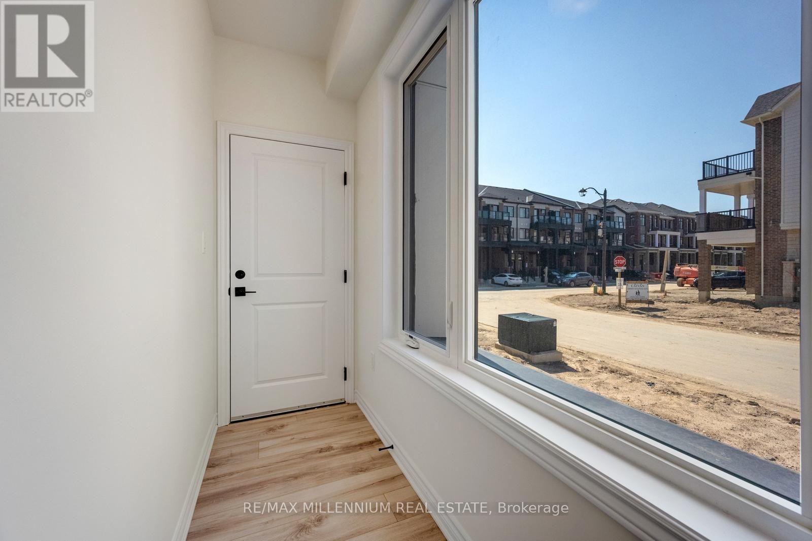 Upper - 36 Thornbird Crescent, Brampton, Ontario  L7A 0B8 - Photo 4 - W13665762