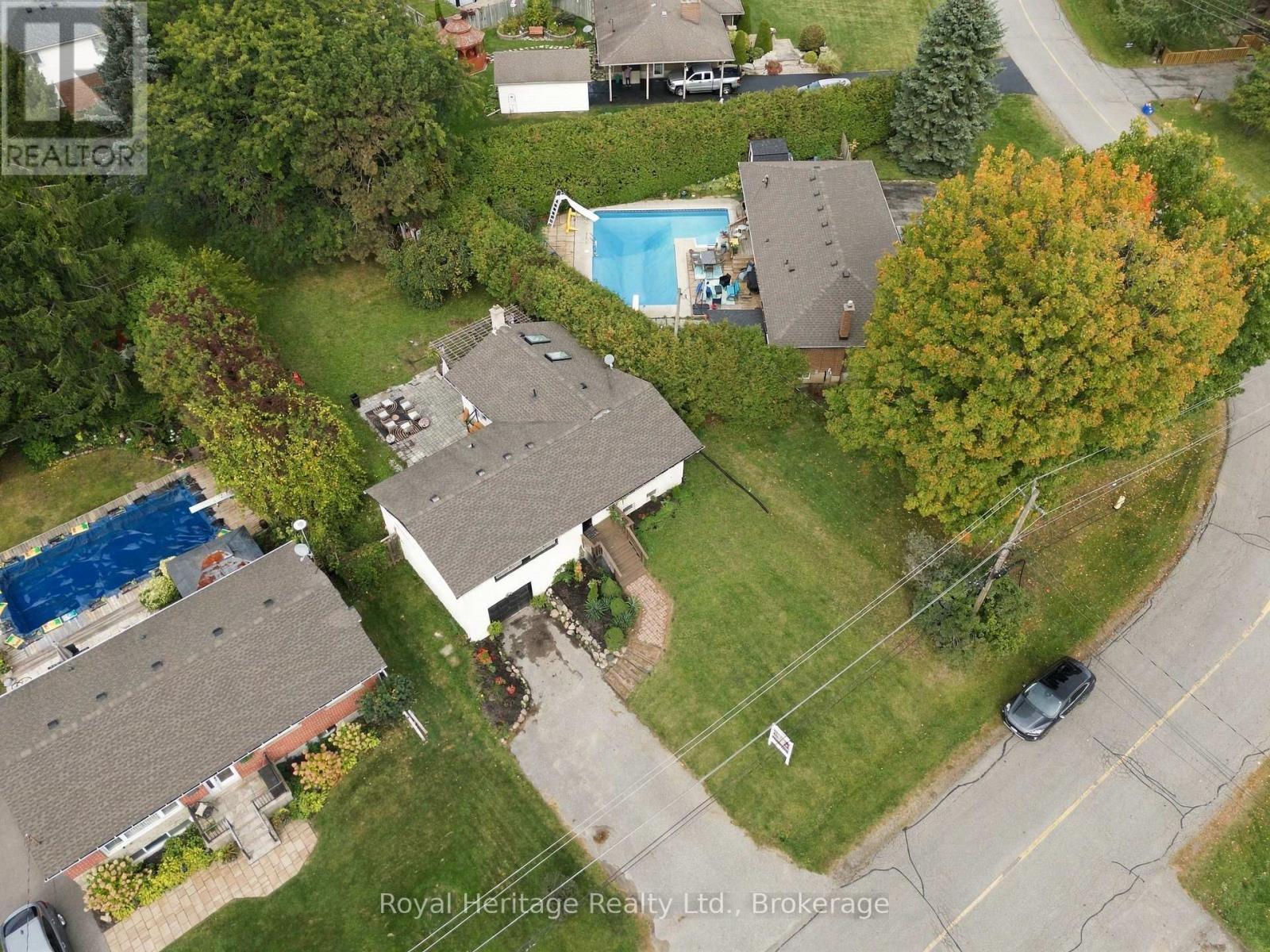 618 Sunset Boulevard, Clarington, Ontario  L1B 1C9 - Photo 2 - E13861654