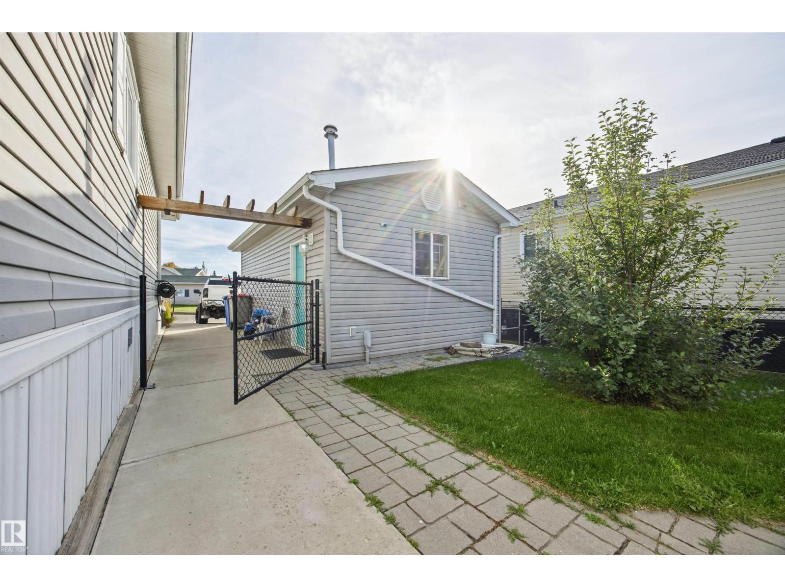 #1504 53222 Range Road 272
