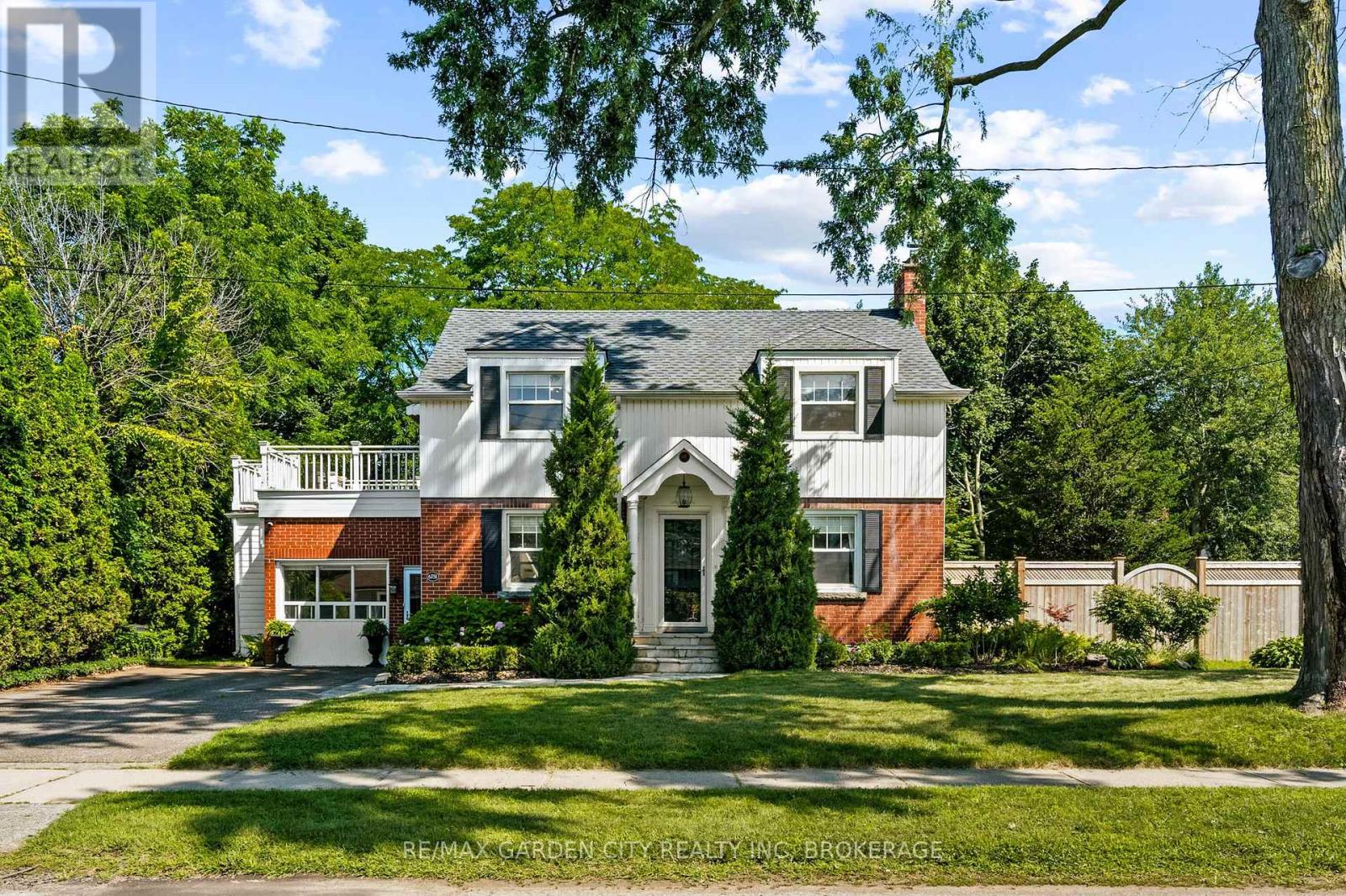 6751 Barker Street, Niagara Falls, Ontario  L2G 1Z1 - Photo 2 - X13861626