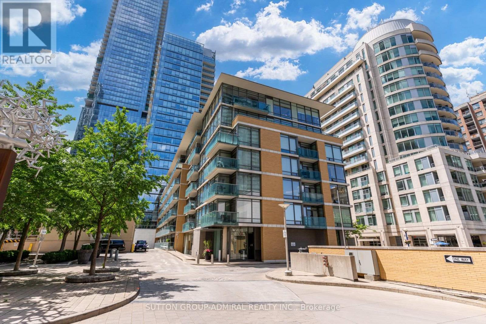 104 - 21 Scollard Street, Toronto, Ontario  M5R 1G1 - Photo 3 - C13861382