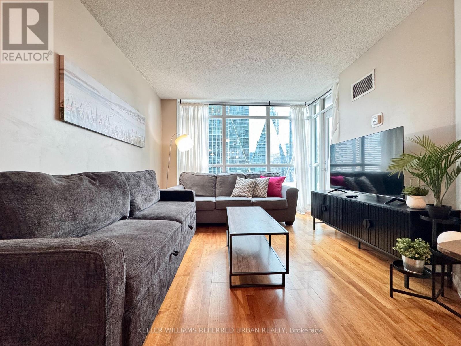 1715 - 18 Yonge Street, Toronto, Ontario  M5E 1Z8 - Photo 4 - C13861546