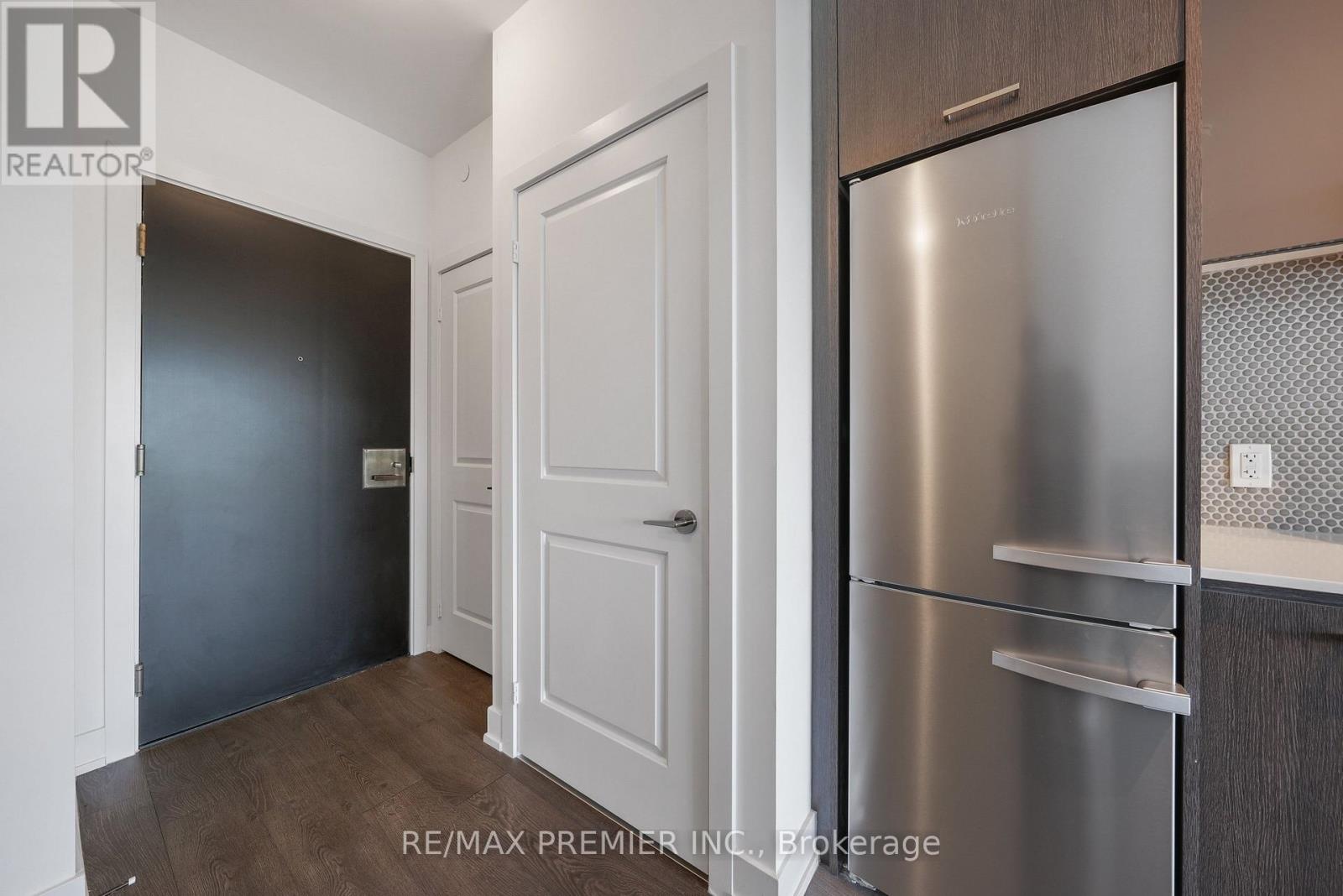 503 - 11 Lillian Street, Toronto, Ontario  M4S 2H7 - Photo 4 - C13861594