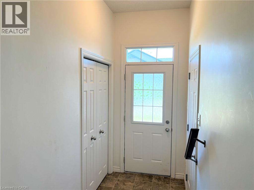 46 Renfrew Street, Kitchener, Ontario  N2R 0G5 - Photo 3 - 40868776