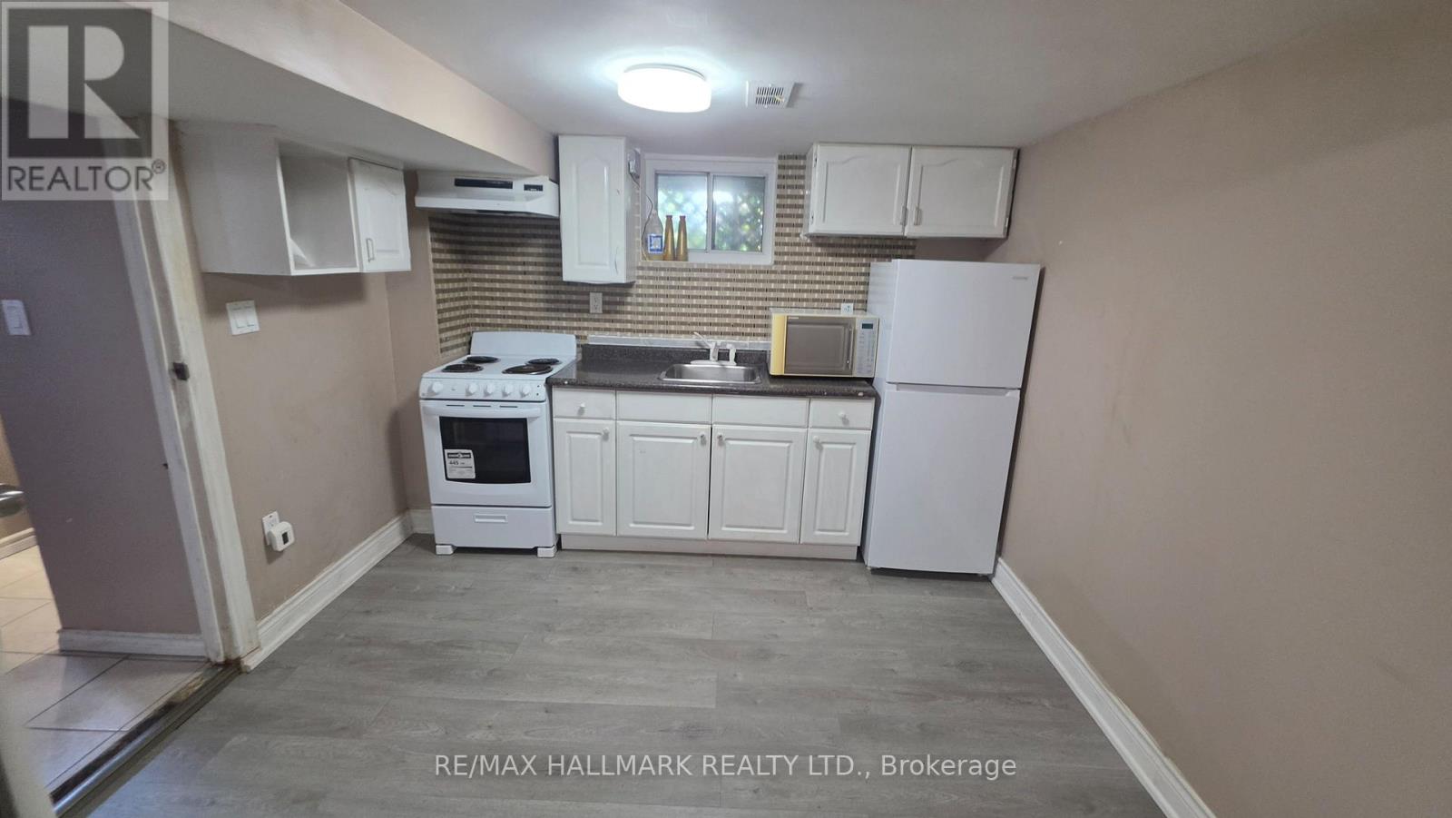 Lower Level - 15 North Bonnington Avenue, Toronto, Ontario  M1K 1X3 - Photo 12 - E13861380