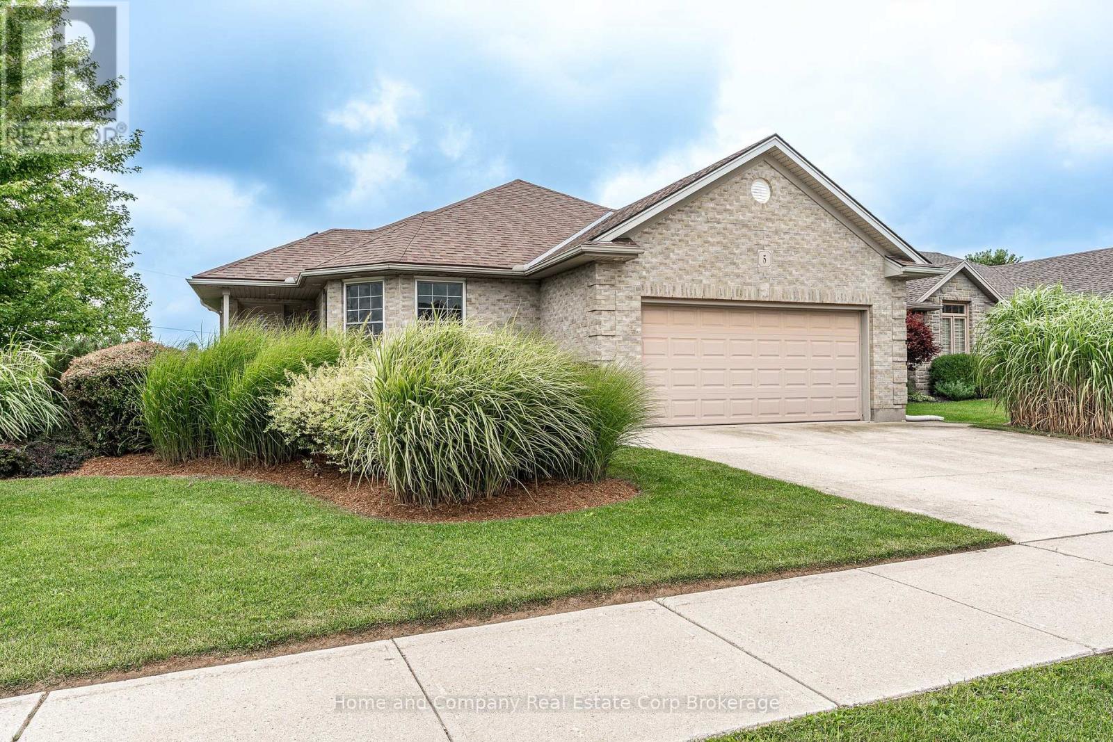 5 RIDGEWOOD CRESCENT, St. Marys, Ontario